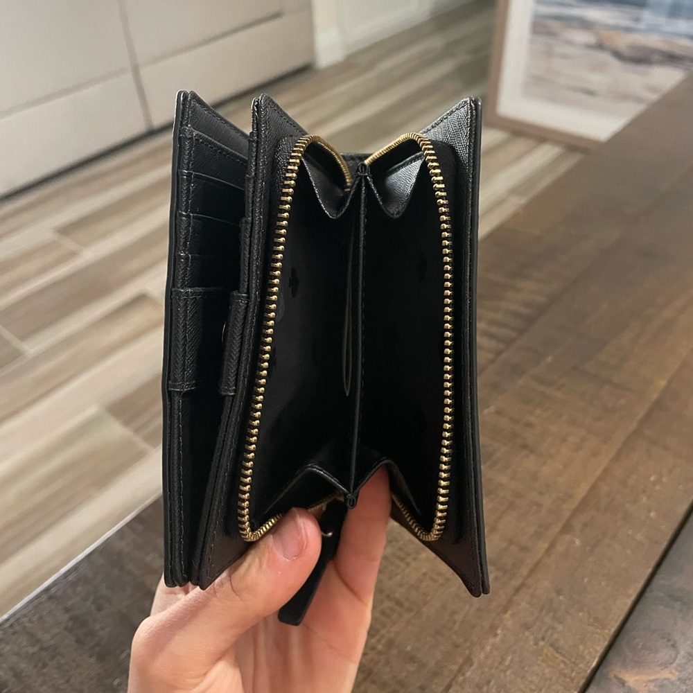 Kate Spade Wallet - Picture 2 of 6